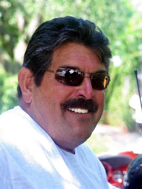 Mike "Hammer" Oliveira