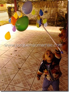 brincadeira com bexigas