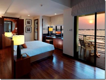 Travelers Palm Villa