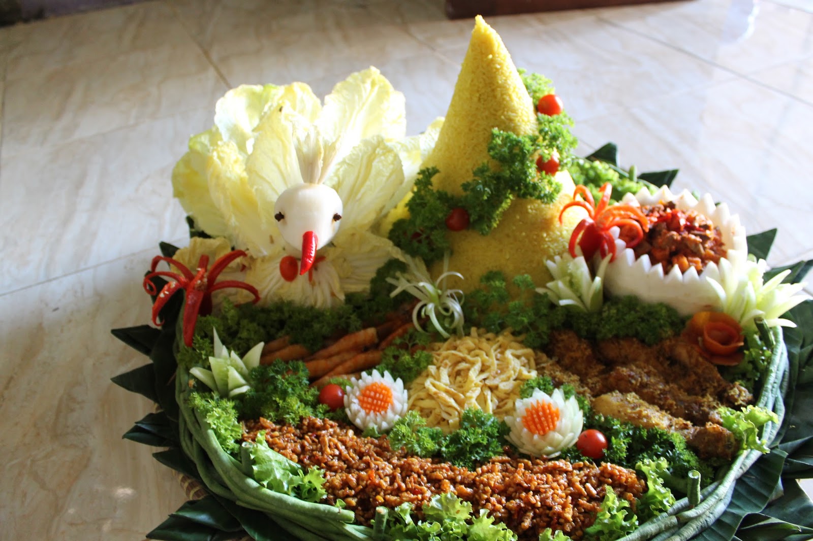 PUSPIKA CATERING CIKARANG Nasi Tumpeng Komplit Rp 800 000 