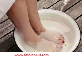 4 TIPS FOR FOOT CARE