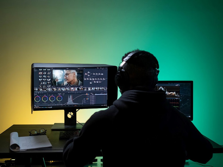 3 Perangkat untuk Video Editing yang Wajib Ada