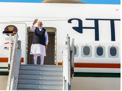 पाकिस्तानी एयरस्पेस से होकर गुजरा पीएम नरेंद्र मोदी का विमान, करीब 46 मिनट तक आसमान में रहा