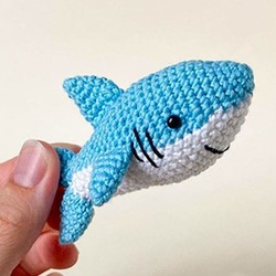 Tiburón amigurumi patrón gratis