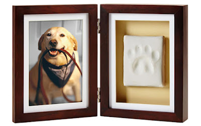 pearhead pet photo frame, pet gifts for dog owners, dog owner gift