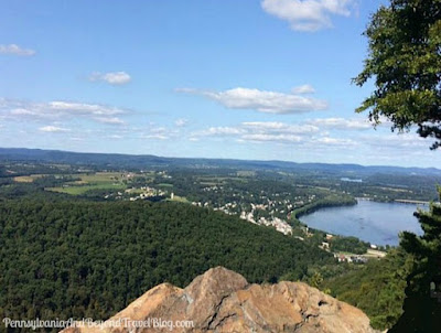 Hiking Appalachian Trail and Hawk Rock Overlook in Duncannon Pennsylvania