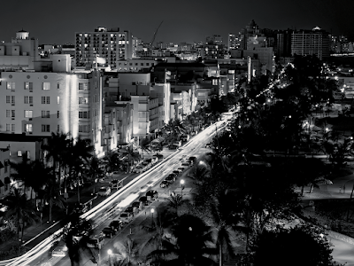 city skyline wallpaper black and white. Black and White City of Miami
