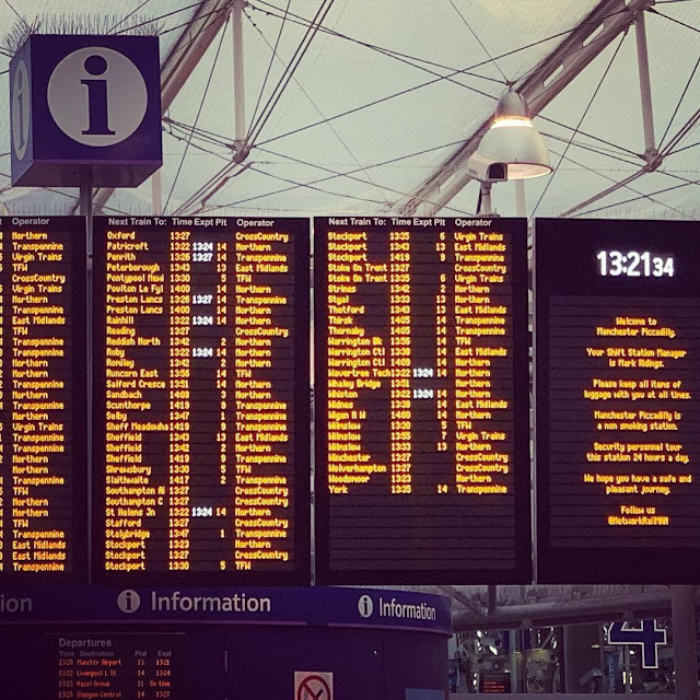 Manchester Piccadilly Departures Board