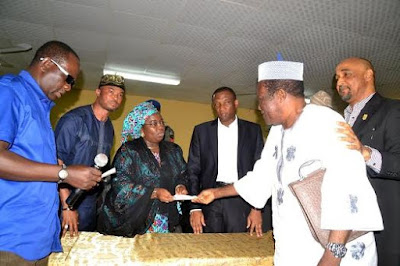 lagos state govt presents cheques and compensation to citizens who were victims of the iyana ipaja tanker explosion