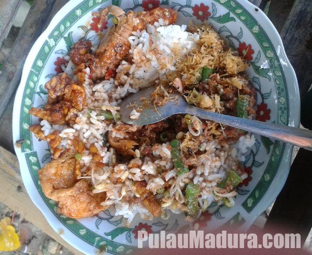 Kuliner Khas Kabupaten Sampang Nasi Kobel Madura - Jawa Timur