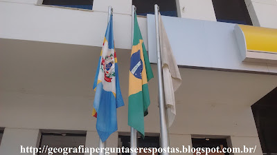 Bandeira de Teixeiras