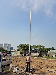 Pembuatan tiang bendera stainless pesanan PT Ring Satu untuk proyek Pacuan Kuda Pulomas, Jakarta Timur