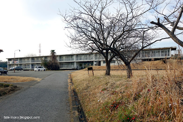 Asakawa Terrace-house 浅川テラスハウス