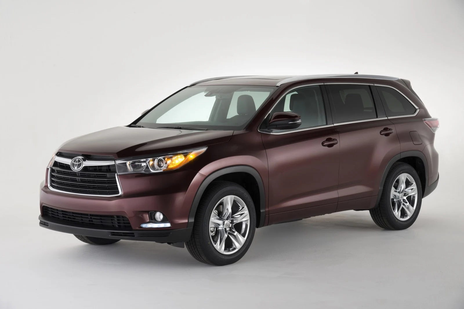 Đánh giá xe Toyota Highlander 2017 - Sang, mạnh & rộng hơn