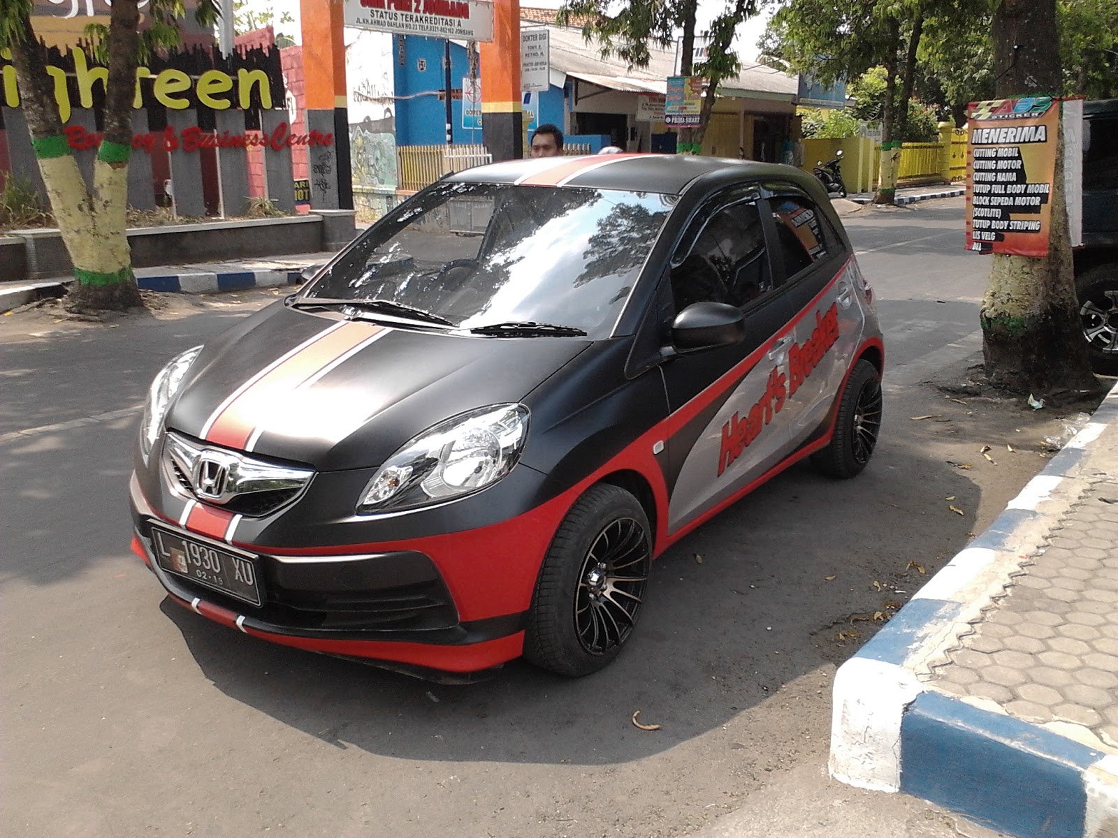 Kumpulan Gambar Cutting Sticker Mobil Honda Brio Dunia Otomotif