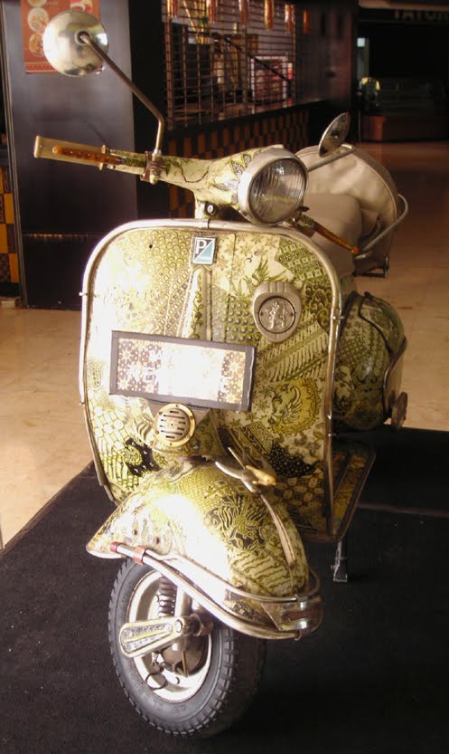 gambar vespa batik modifikasi jogja