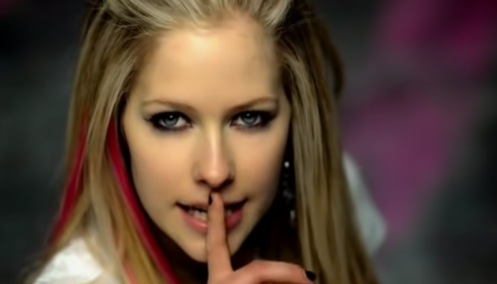 Test: ¿recuerdas la letra de la canción 'Girlfriend' de Avril Lavigne?