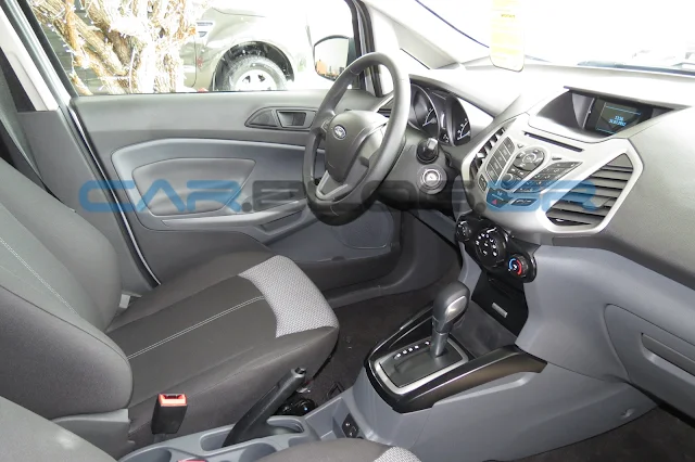 carro nova EcoSport Automática - interior