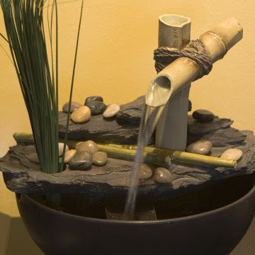 Air Mancur Taman Air Mancur Bambu  Sederhana yang Menenangkan