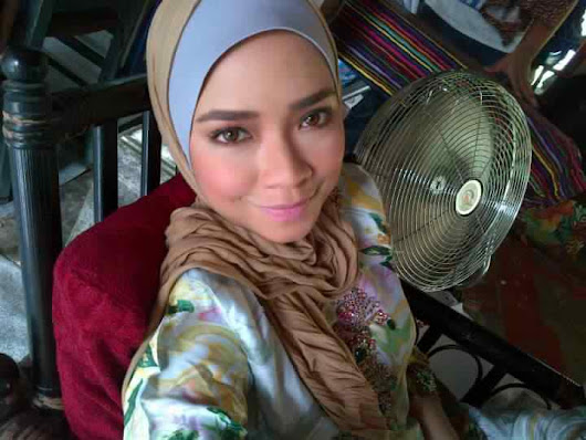 Testing: Gambar Nora Danish Bertudung & Berbaju Pengantin