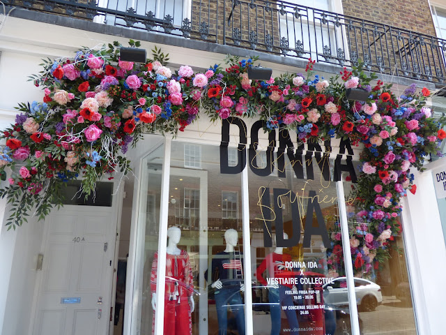 Floral display in London, for free flower festival Belgravia in Bloom 2018