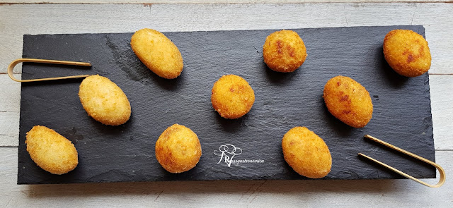 Tabla de croquetas bien surtida