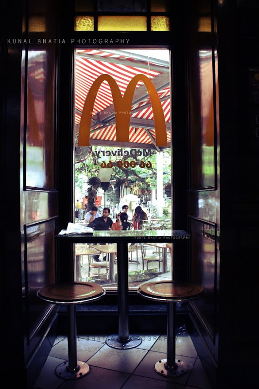 empty table in mac donalds at VT CST in mumbai by kunal bhatia mumbai india photo blog