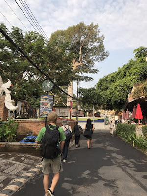 Wat Chedi Luang ワット チェディルアン