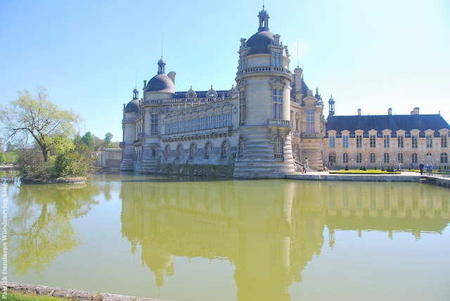 paardenstallen napoleon parijs Château de CHANTILLY | Domaine de Chantilly |  Frans kasteel | Lambriseringen met verguld houtsnijwerk | Kasteel van Chantilly