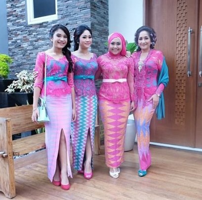 15 Contoh Model  Rok Batik  Panjang Kombinasi Modern 2019