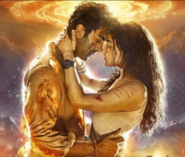 Alia Bhatt And Ranbir Kapoor Spread Magic With Brahmastra Trailer