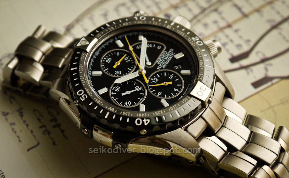 SEIKO DIVER: SOLD: SEIKO Automatic Chronograph 6S37-0010