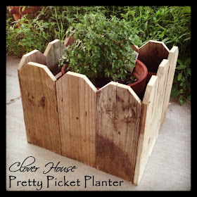 Picket fence planter via clover house