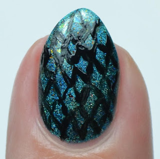 dragon nail art