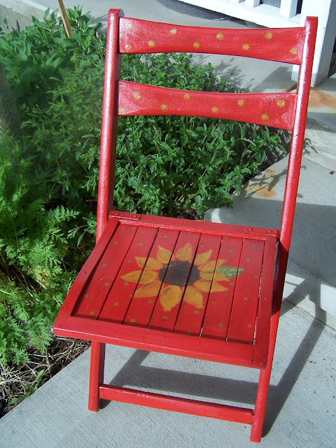 sunflower chairs http://bec4-beyondthepicketfence.blogspot.com/2010/06/sunflower-chairs.html