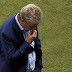 Hodgson dimite. Del Bosque espera.