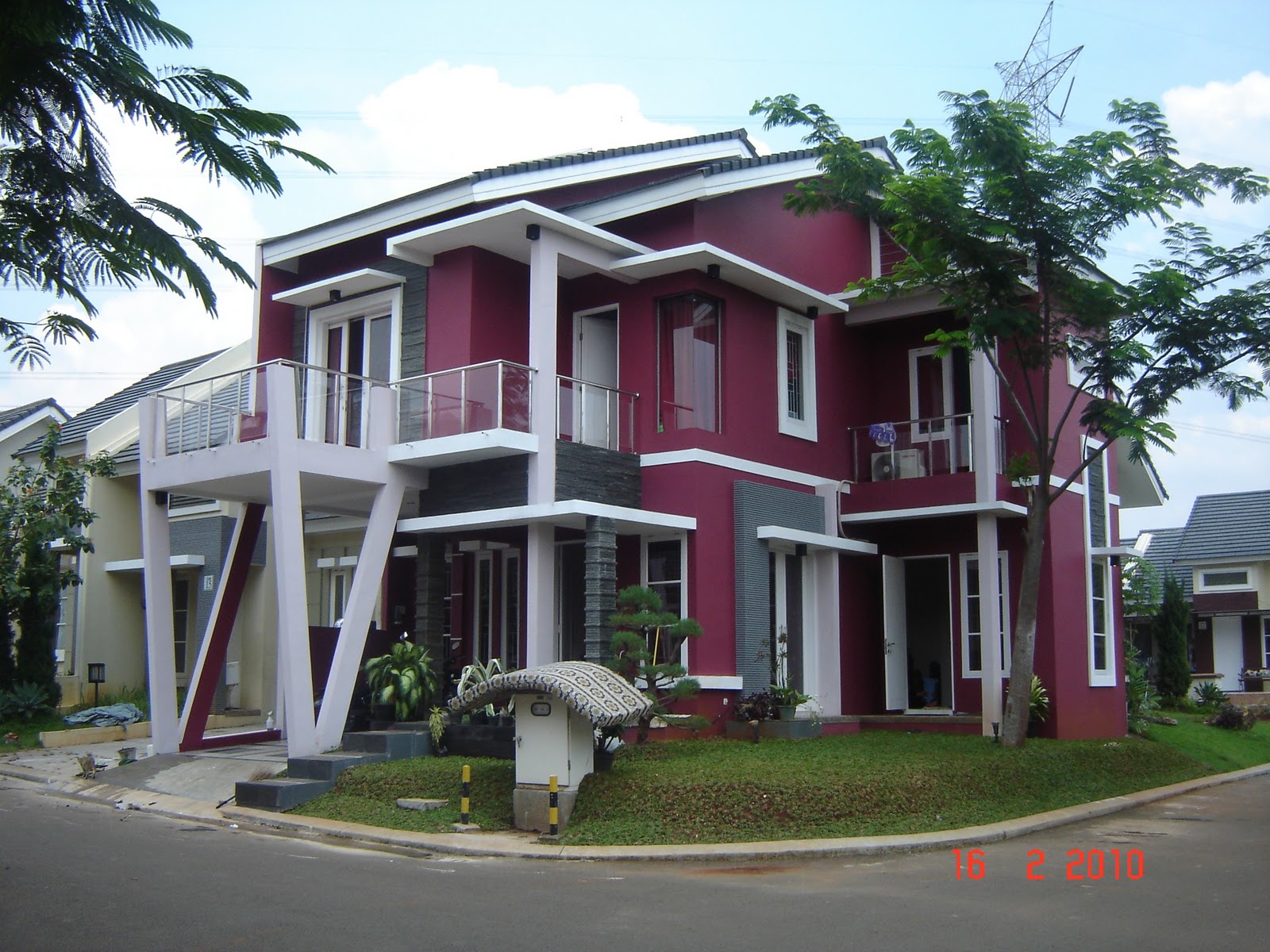 Rumah Minimalis Lantai 2 Nuansa Ungu Expo Desain Rumah