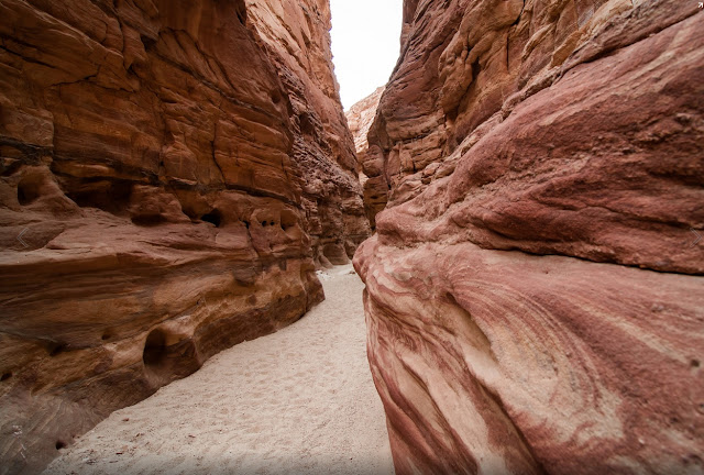 Colored Canyon 