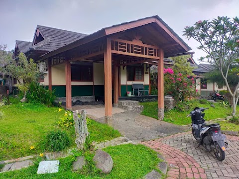 Sewa Villa Kota Bunga Puncak Type Jepang 3 Kamar Tidur