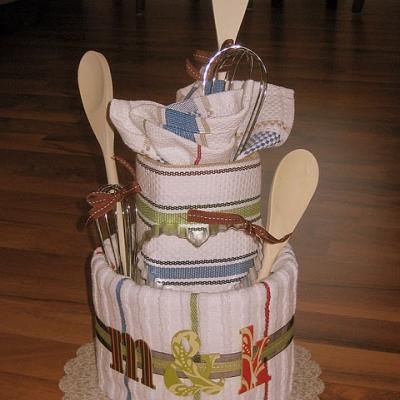 Wedding Towel Cake on Sweet Fragrance   My Stache  Mondays  3 Tier Towel Cake