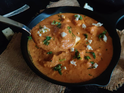 how to make indian style cottage cheese in butter gravy for garlic naan