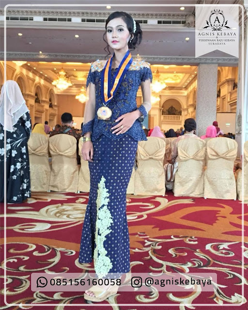 SEWA KEBAYA WISUDA MURAH SURABAYA