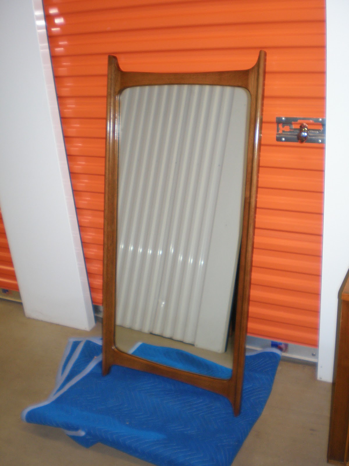 Dimensions 64W X 19D X 31 1 4T