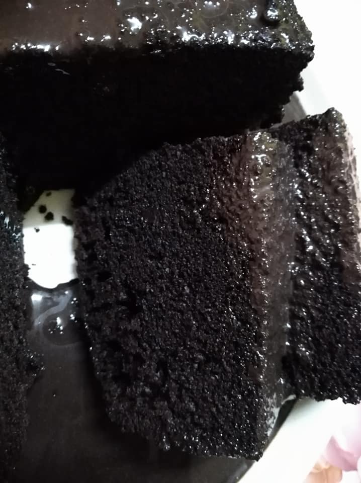 10 Resepi Kek Coklat Moist Mudah - Tanpa Mixer Pun Boleh 