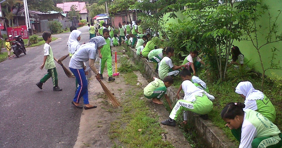 Manfaat dan Contoh Gotong Royong Bagi Masyarakat dan Sekolah