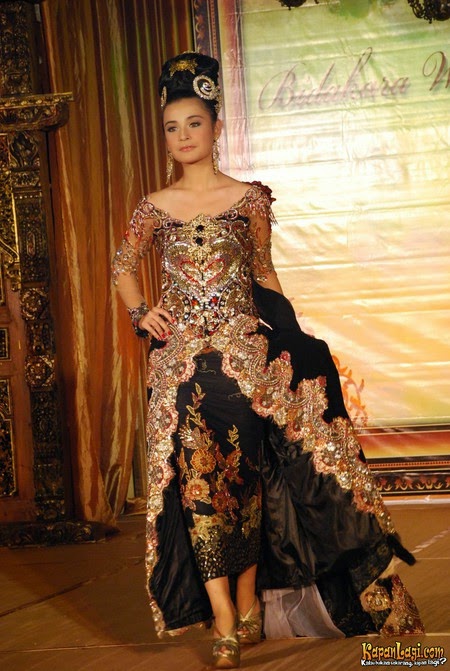 Model Kebaya Ala Syahrini Holidays OO