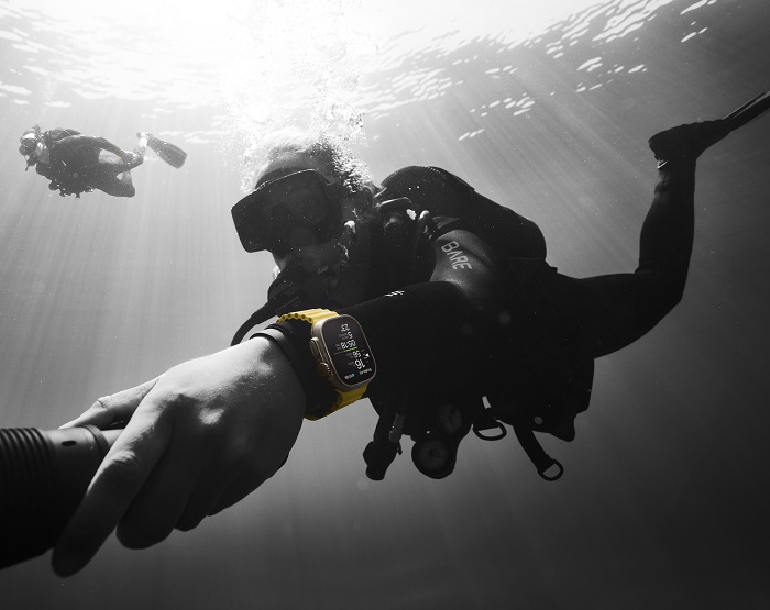 Apple Watch Ultra Diving Down To 40 Metres Depth