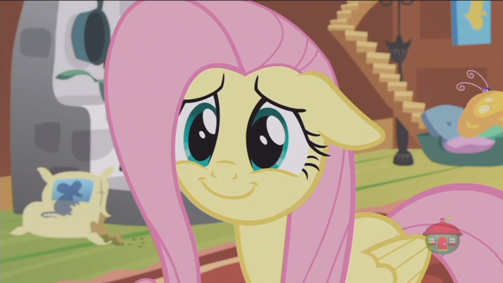 Equestria Daily - MLP Stuff!: "Fluttershy Leans In 