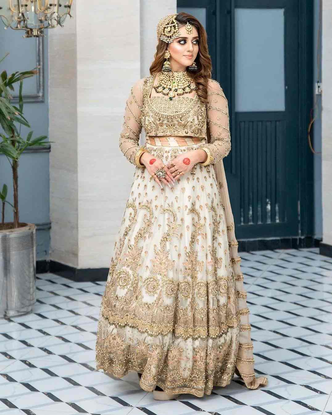 Jannat Mirza Pakistani model as a Pakistani Bride. Bridal Photoshoot by Ahmad Mahmood. Jannat Mirza Instagram Download. Pakistan traditional brides. Pakistani Bridal trends. Jannat Mirza videos.