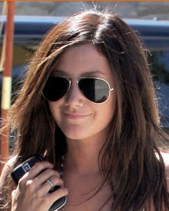 Ashley Tisdale Sunglasses – Ray-Ban 3025 Aviators